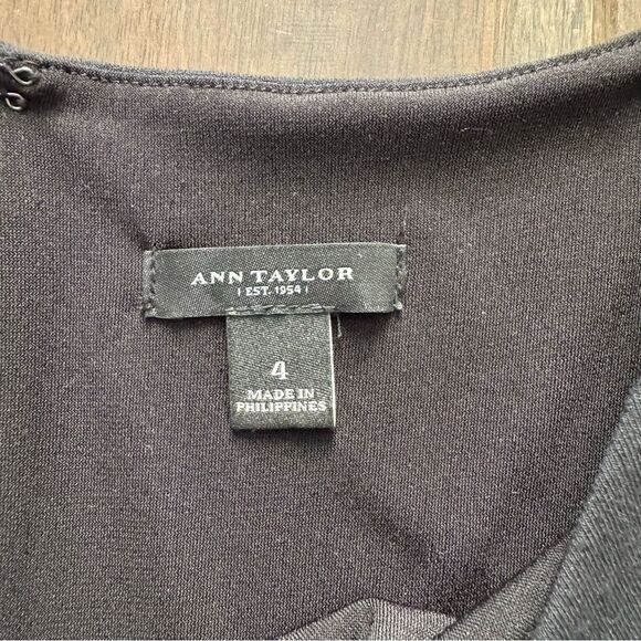 Ann Taylor Black Sleeveless Shift Dress 4 - Picture 3 of 5